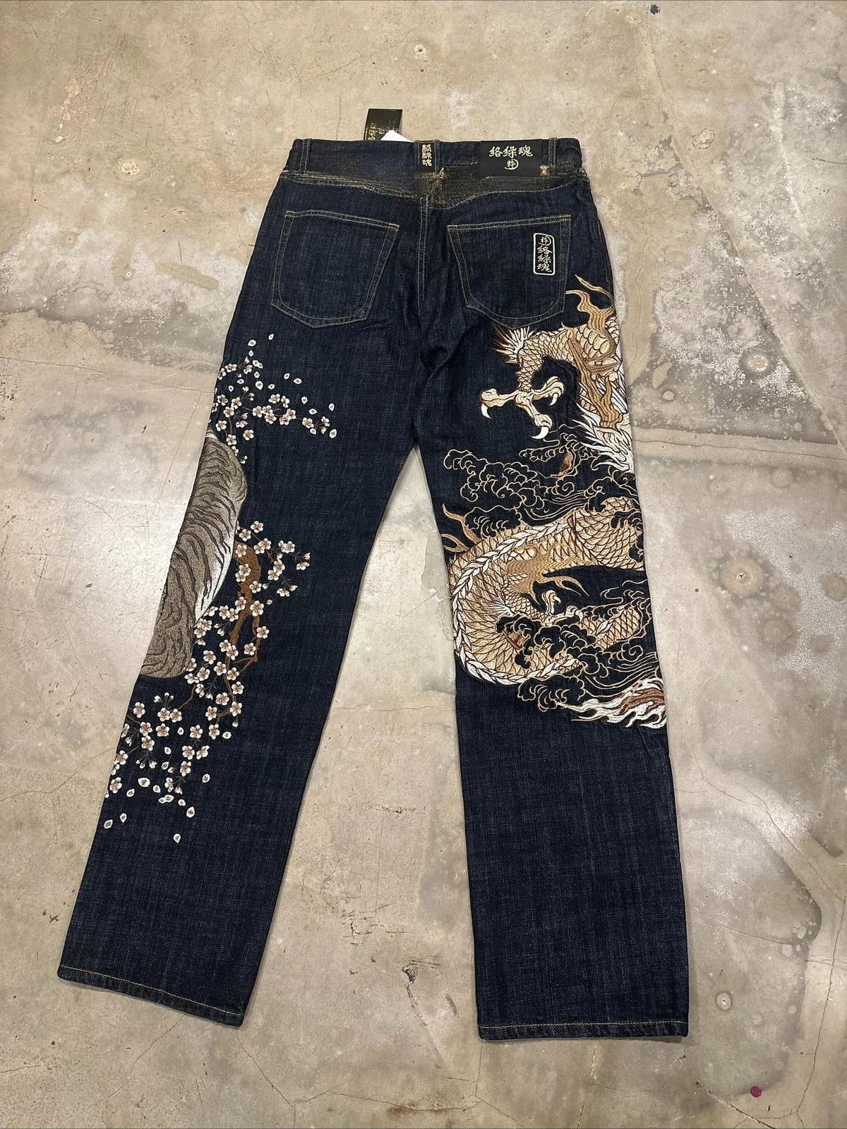 Harajuku Japanese Jeans Mens New Dragon High Quality Jeans Gothic Vintage Hip Hop Streetwear Denim Fabric Wide Leg pants